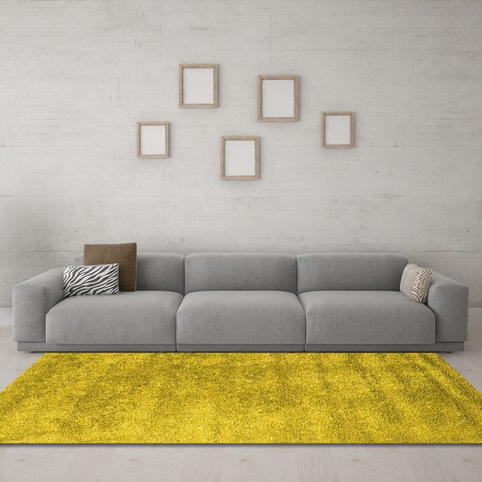 Machine Washable Abstract Yellow Contemporary Rug in a Living Room, wshcon2550yw