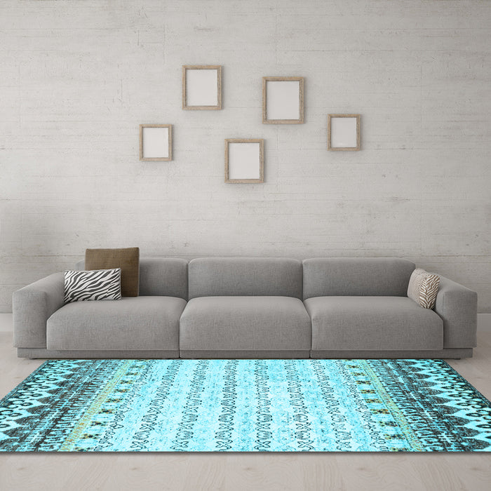 Machine Washable Abstract Light Blue Contemporary Rug in a Living Room, wshcon2551lblu