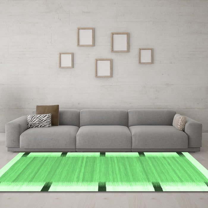 Machine Washable Abstract Emerald Green Contemporary Area Rugs in a Living Room,, wshcon2556emgrn