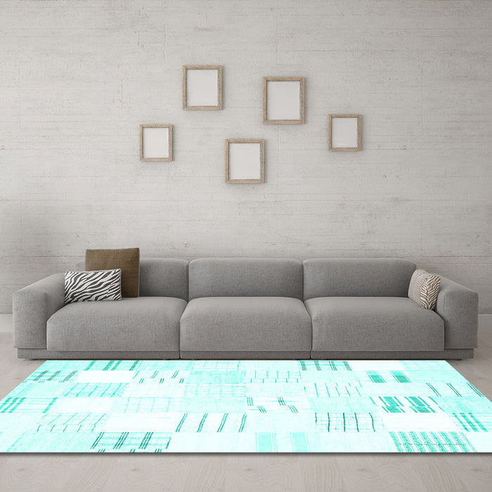 Machine Washable Solid Turquoise Modern Area Rugs in a Living Room,, wshcon255turq