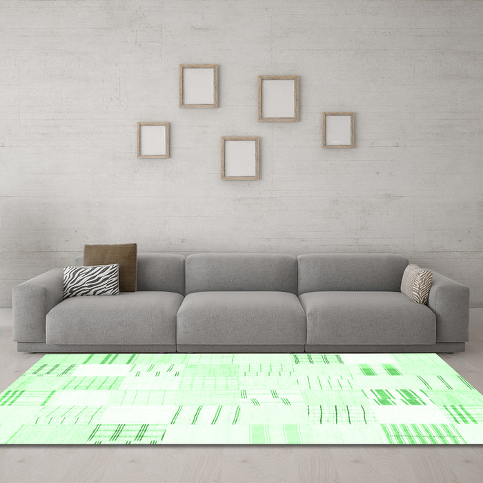 Machine Washable Solid Emerald Green Modern Area Rugs in a Living Room,, wshcon255emgrn