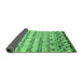 Sideview of Abstract Emerald Green Contemporary Rug, con2567emgrn