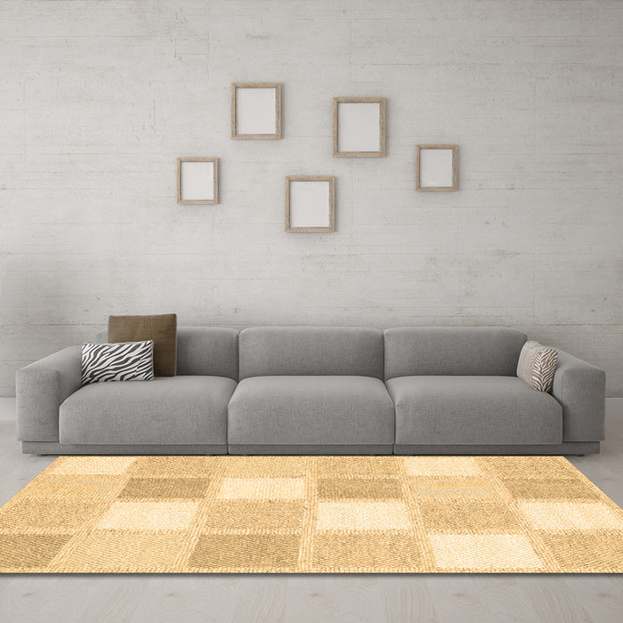 Machine Washable Checkered Brown Modern Rug in a Living Room,, wshcon2569brn