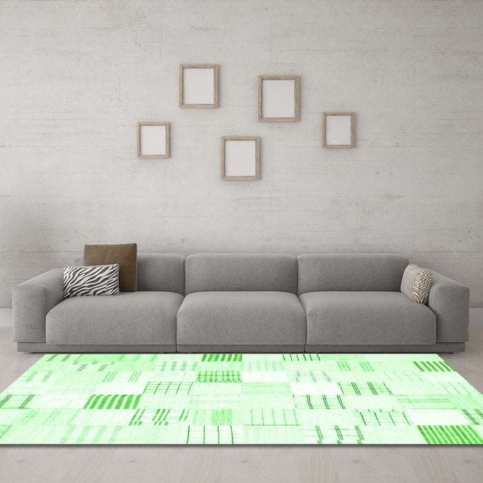 Machine Washable Solid Green Modern Area Rugs in a Living Room,, wshcon256grn