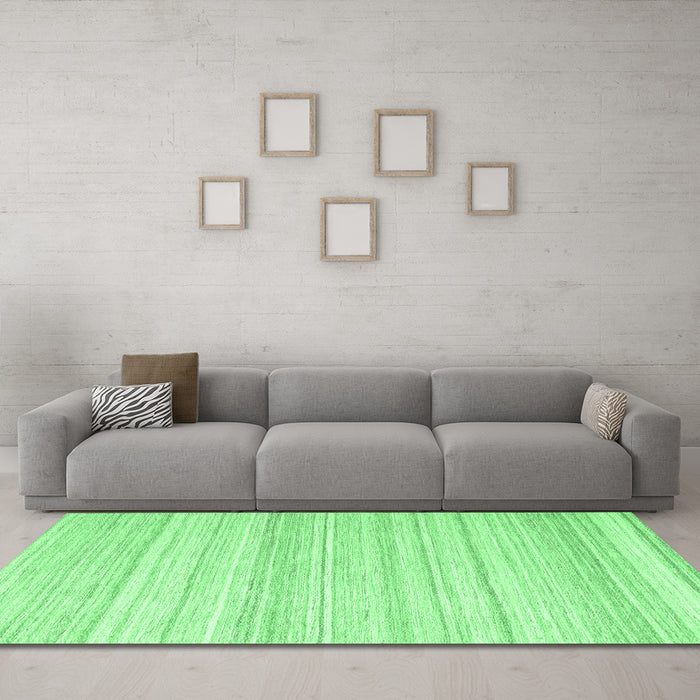 Machine Washable Abstract Emerald Green Contemporary Area Rugs in a Living Room,, wshcon2575emgrn