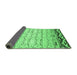 Sideview of Abstract Emerald Green Contemporary Rug, con2577emgrn