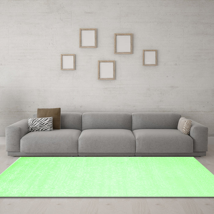 Machine Washable Abstract Green Contemporary Area Rugs in a Living Room,, wshcon257grn