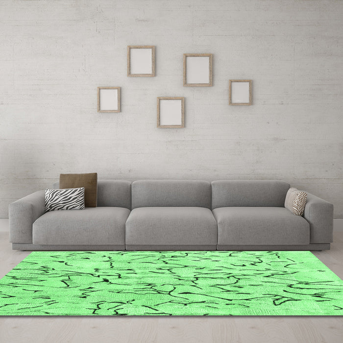 Machine Washable Solid Emerald Green Modern Area Rugs in a Living Room,, wshcon2591emgrn
