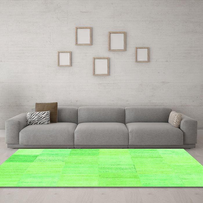 Machine Washable Solid Green Modern Area Rugs in a Living Room,, wshcon2597grn