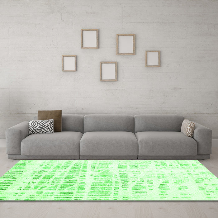 Machine Washable Solid Green Modern Area Rugs in a Living Room,, wshcon2599grn