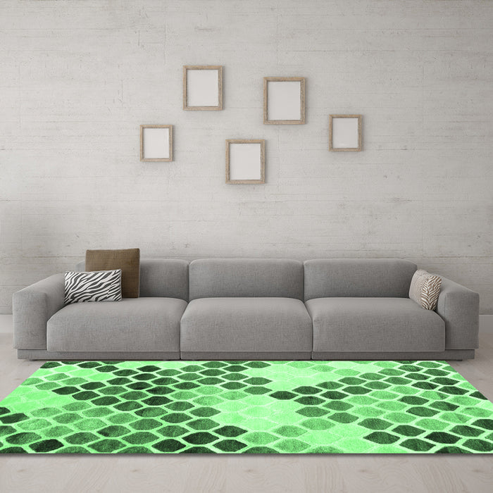 Machine Washable Abstract Emerald Green Contemporary Area Rugs in a Living Room,, wshcon2606emgrn