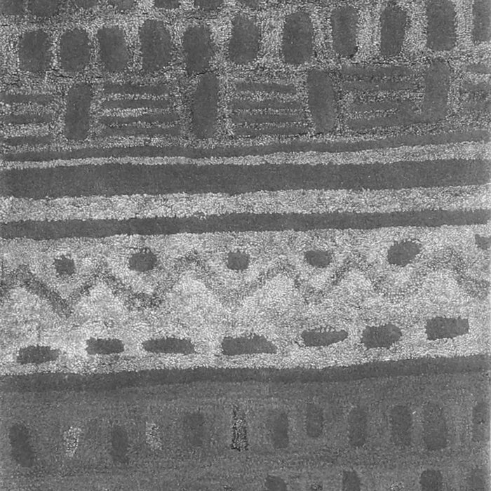 Serging Thickness of Machine Washable Southwestern Gray Country Rug, wshcon2609gry