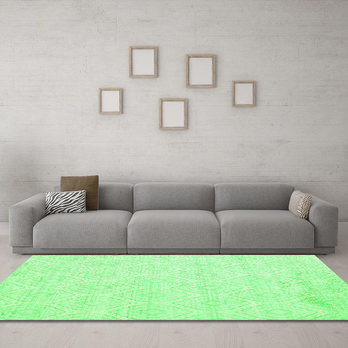 Machine Washable Abstract Green Contemporary Area Rugs in a Living Room,, wshcon261grn