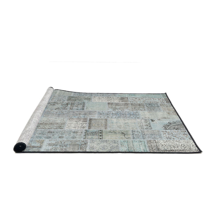 Serging Thickness of Machine Washable Contemporary Gunmetal Gray Rug, wshcon2623