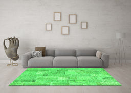 Machine Washable Patchwork Green Transitional Area Rugs in a Living Room,, wshcon2623grn