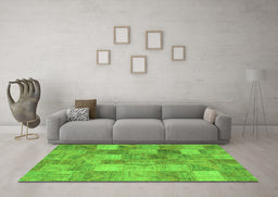 Machine Washable Patchwork Green Transitional Area Rugs in a Living Room,, wshcon2624grn