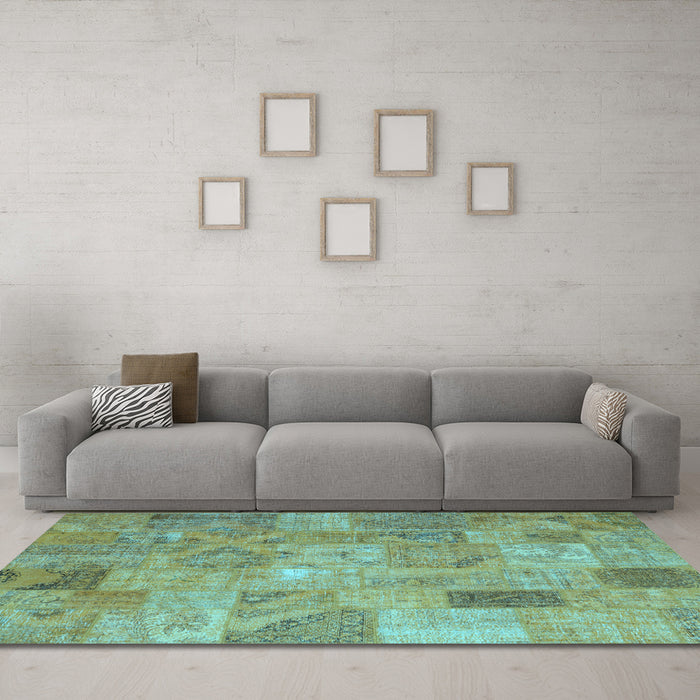 Machine Washable Patchwork Light Blue Transitional Rug in a Living Room, wshcon2625lblu