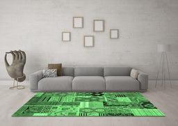 Machine Washable Southwestern Emerald Green Country Area Rugs in a Living Room,, wshcon2626emgrn