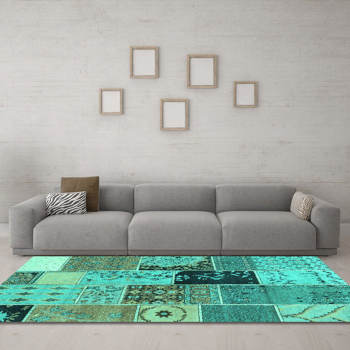 Machine Washable Patchwork Turquoise Transitional Area Rugs in a Living Room,, wshcon2627turq