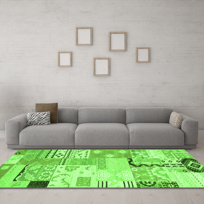 Machine Washable Southwestern Green Country Area Rugs in a Living Room,, wshcon2628grn