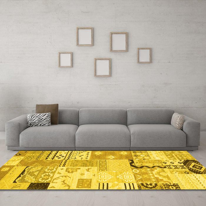 Machine Washable Southwestern Yellow Country Rug in a Living Room, wshcon2628yw