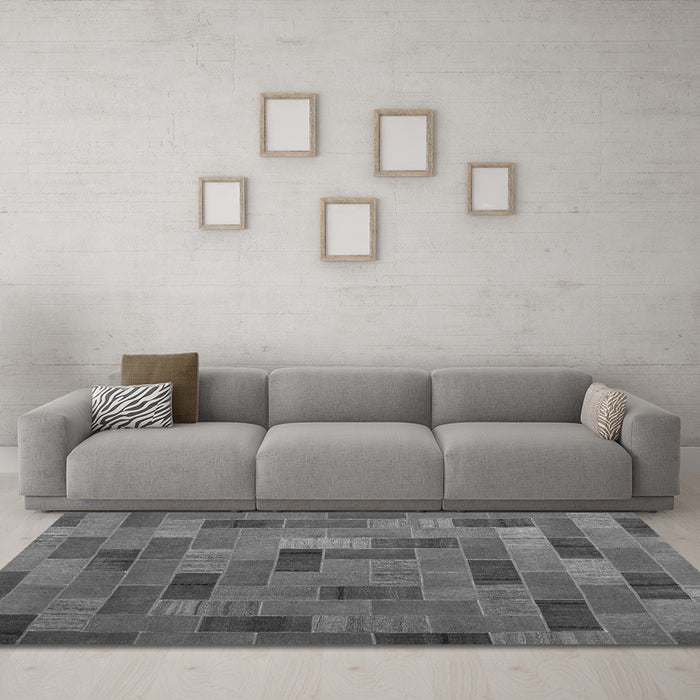 Machine Washable Patchwork Gray Transitional Rug in a Living Room,, wshcon2629gry