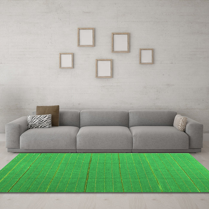 Machine Washable Abstract Green Contemporary Area Rugs in a Living Room,, wshcon2630grn