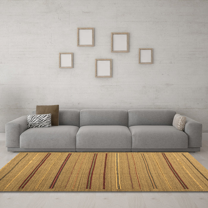 Machine Washable Abstract Brown Contemporary Rug in a Living Room,, wshcon2632brn