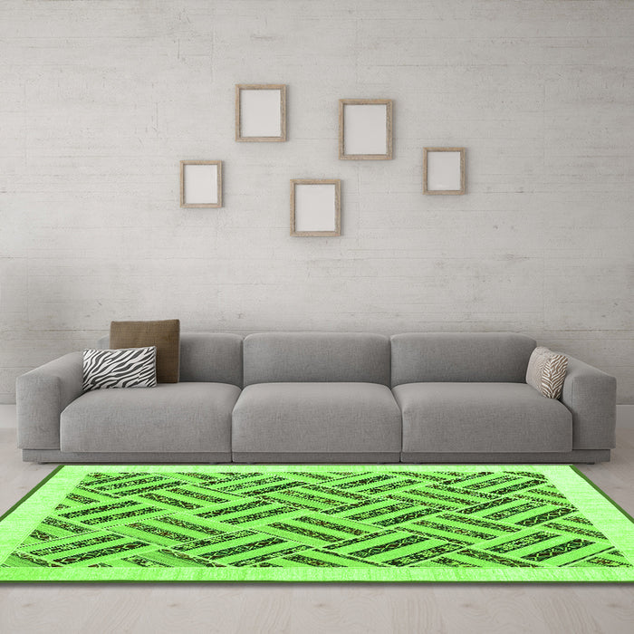 Machine Washable Solid Green Modern Area Rugs in a Living Room,, wshcon2634grn