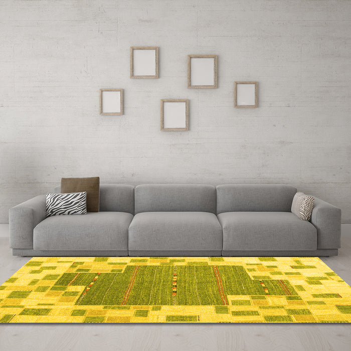Machine Washable Abstract Yellow Contemporary Rug in a Living Room, wshcon2635yw