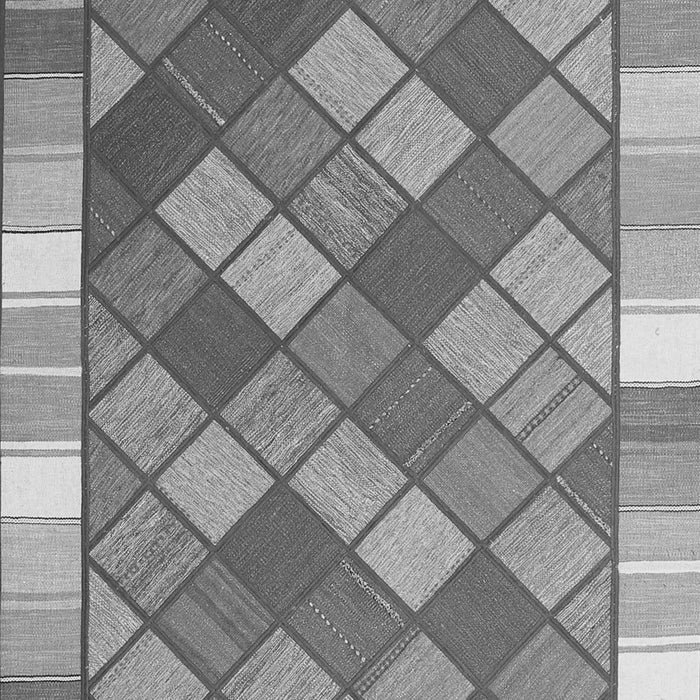 Serging Thickness of Machine Washable Southwestern Gray Country Rug, wshcon2639gry