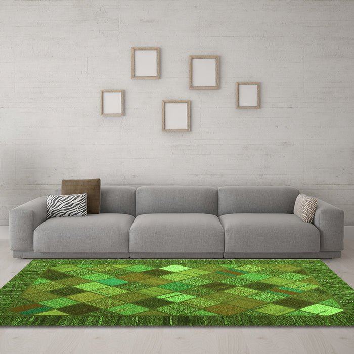 Machine Washable Abstract Green Contemporary Area Rugs in a Living Room,, wshcon2642grn