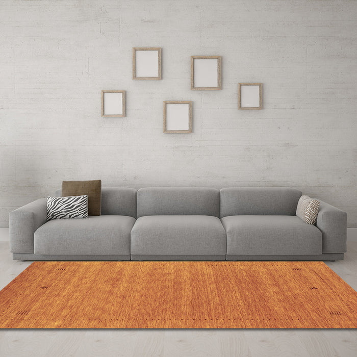 Machine Washable Abstract Brown Contemporary Rug in a Living Room,, wshcon2649brn