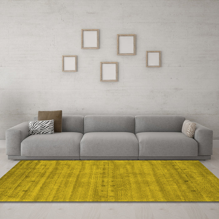 Machine Washable Abstract Yellow Contemporary Rug in a Living Room, wshcon2656yw