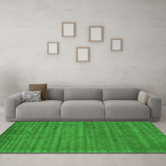 Machine Washable Abstract Green Contemporary Area Rugs in a Living Room,, wshcon2659grn