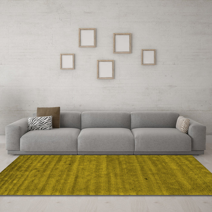 Machine Washable Abstract Yellow Contemporary Rug in a Living Room, wshcon2659yw