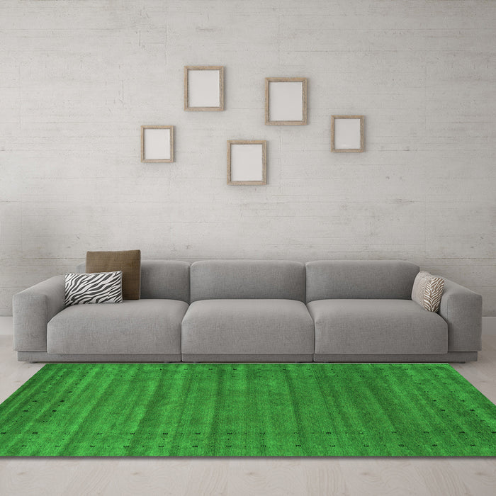 Machine Washable Abstract Green Contemporary Area Rugs in a Living Room,, wshcon2660grn
