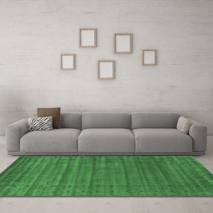 Machine Washable Abstract Emerald Green Contemporary Area Rugs in a Living Room,, wshcon2660emgrn
