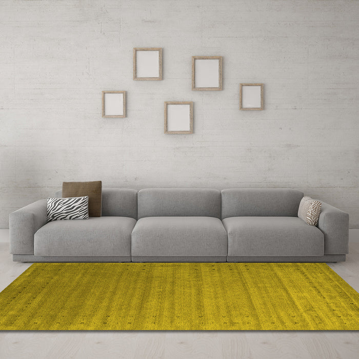 Machine Washable Abstract Yellow Contemporary Rug in a Living Room, wshcon2662yw