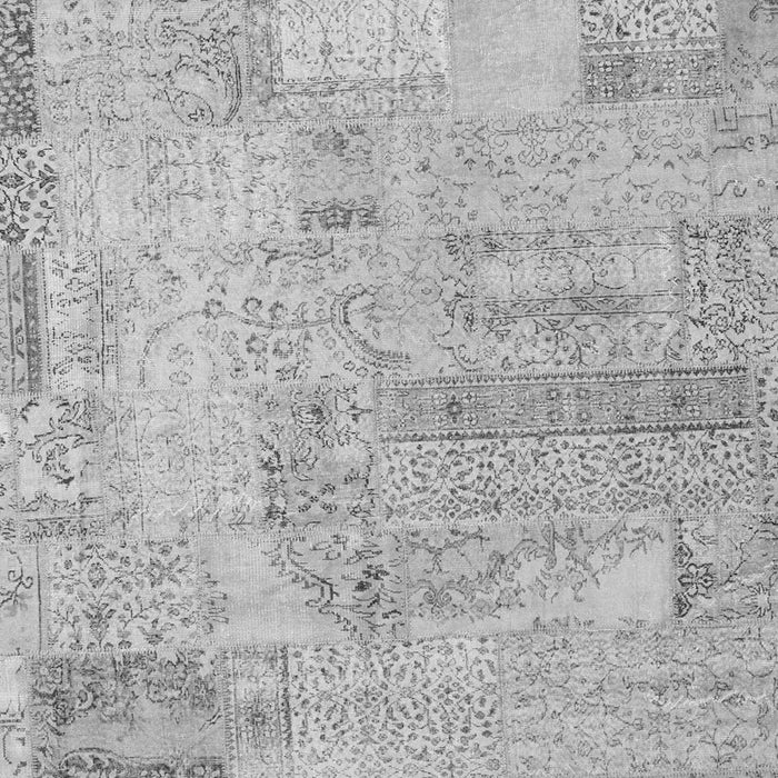 Serging Thickness of Patchwork Gray Transitional Rug, con2670gry