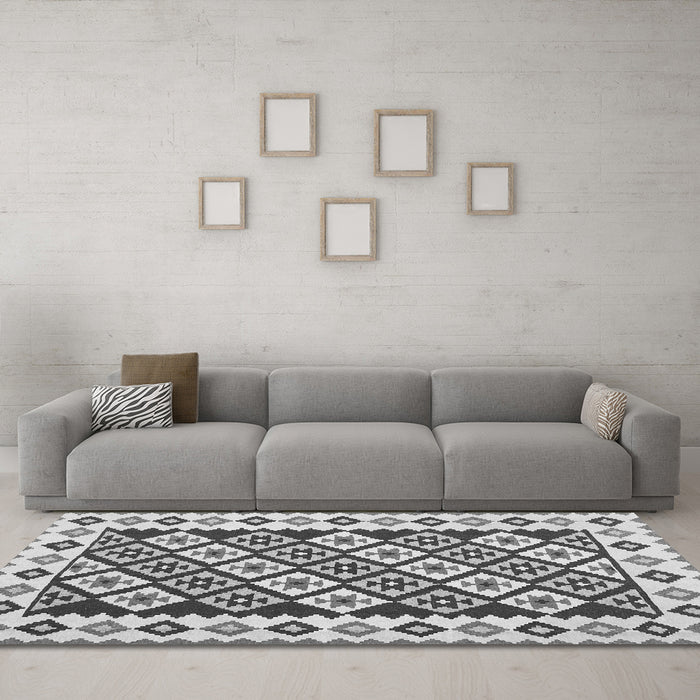 Machine Washable Southwestern Gray Country Rug in a Living Room,, wshcon2671gry
