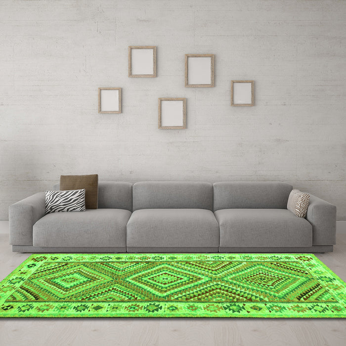 Machine Washable Southwestern Green Country Area Rugs in a Living Room,, wshcon2673grn