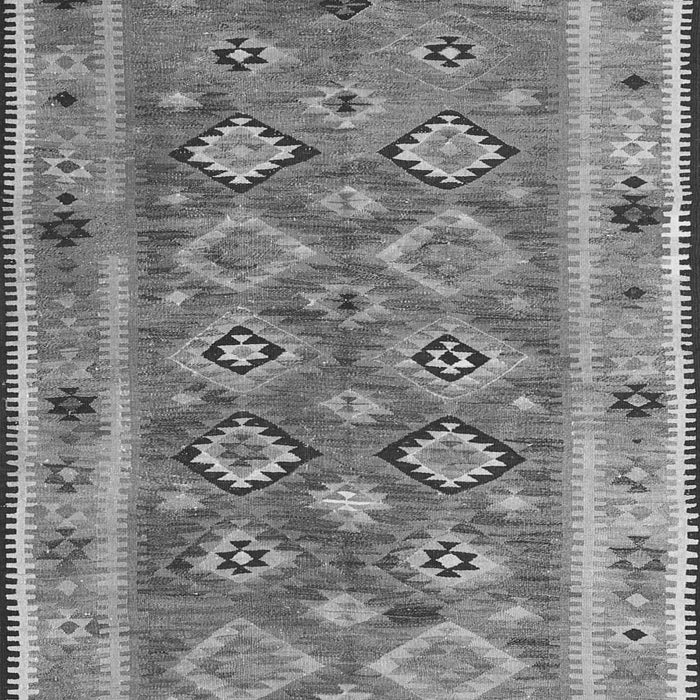 Serging Thickness of Machine Washable Southwestern Gray Country Rug, wshcon2676gry