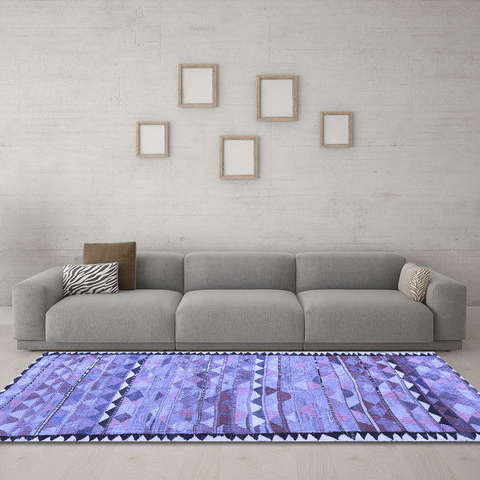 Machine Washable Oriental Blue Traditional Rug in a Living Room, wshcon2682blu