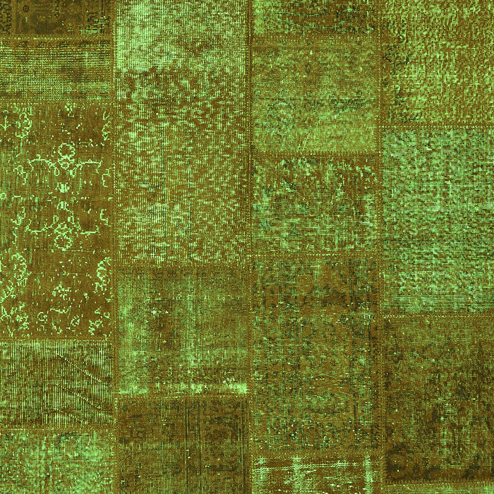 Serging Thickness of Machine Washable Patchwork Green Transitional Area Rugs, wshcon2684grn