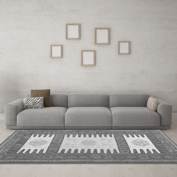 Machine Washable Southwestern Gray Country Rug in a Living Room,, wshcon2685gry