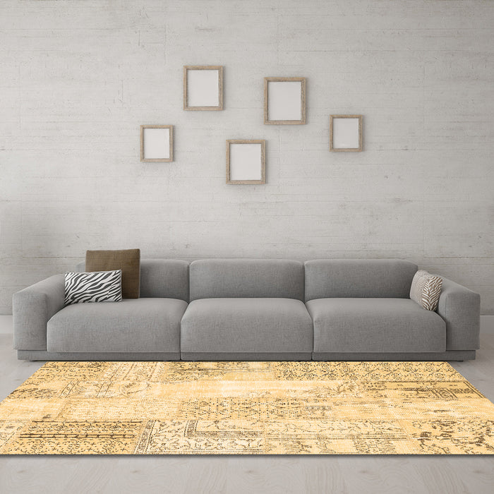 Machine Washable Patchwork Brown Transitional Rug in a Living Room,, wshcon2688brn