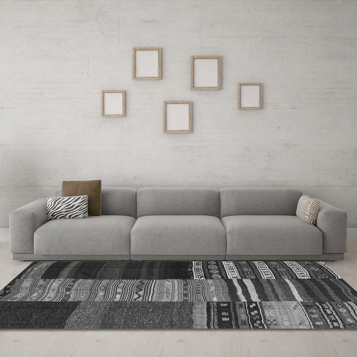 Machine Washable Southwestern Gray Country Rug in a Living Room,, wshcon2690gry