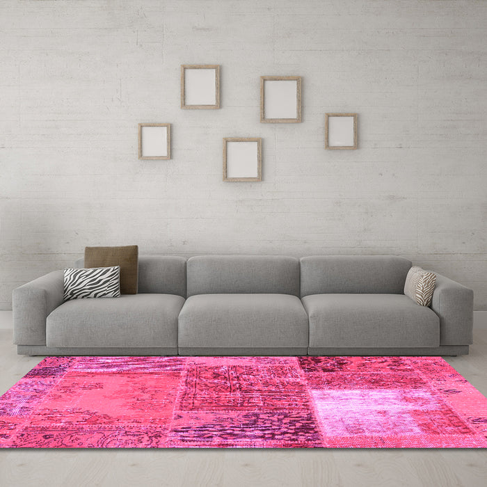 Machine Washable Patchwork Pink Transitional Rug in a Living Room, wshcon2695pnk