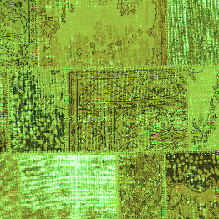 Serging Thickness of Machine Washable Patchwork Green Transitional Area Rugs, wshcon2695grn